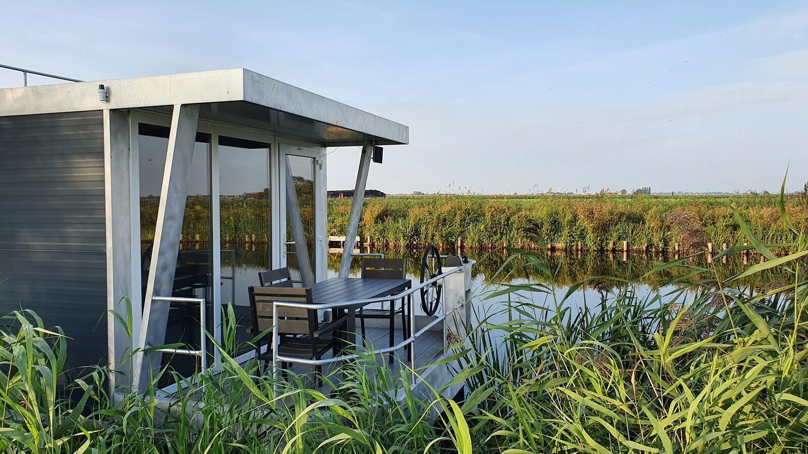 Houseboat Friesland