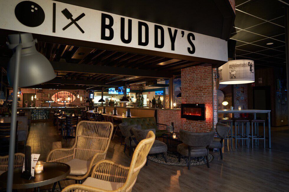 Buddy's Bowling & Bites