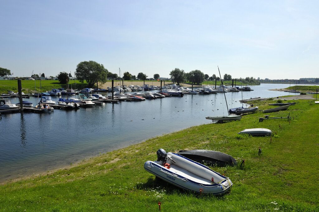 Mooring berths Rhederlaagse Meren marina