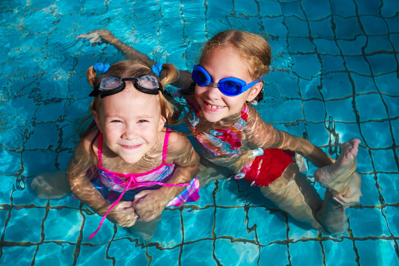 Swimming pool and bowling center De Brake