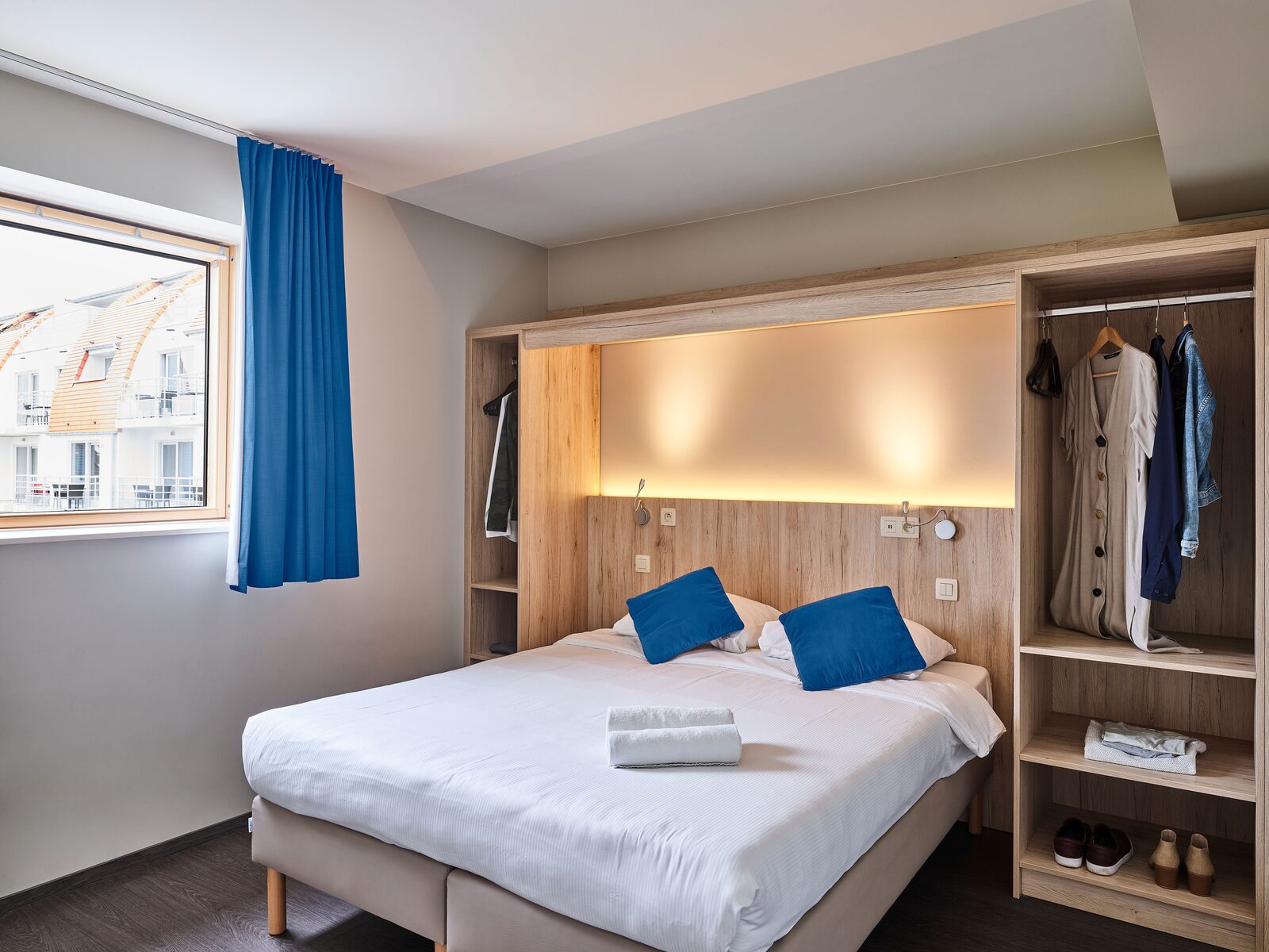 Une chambre dans une Comfort Suite de Holiday Suites