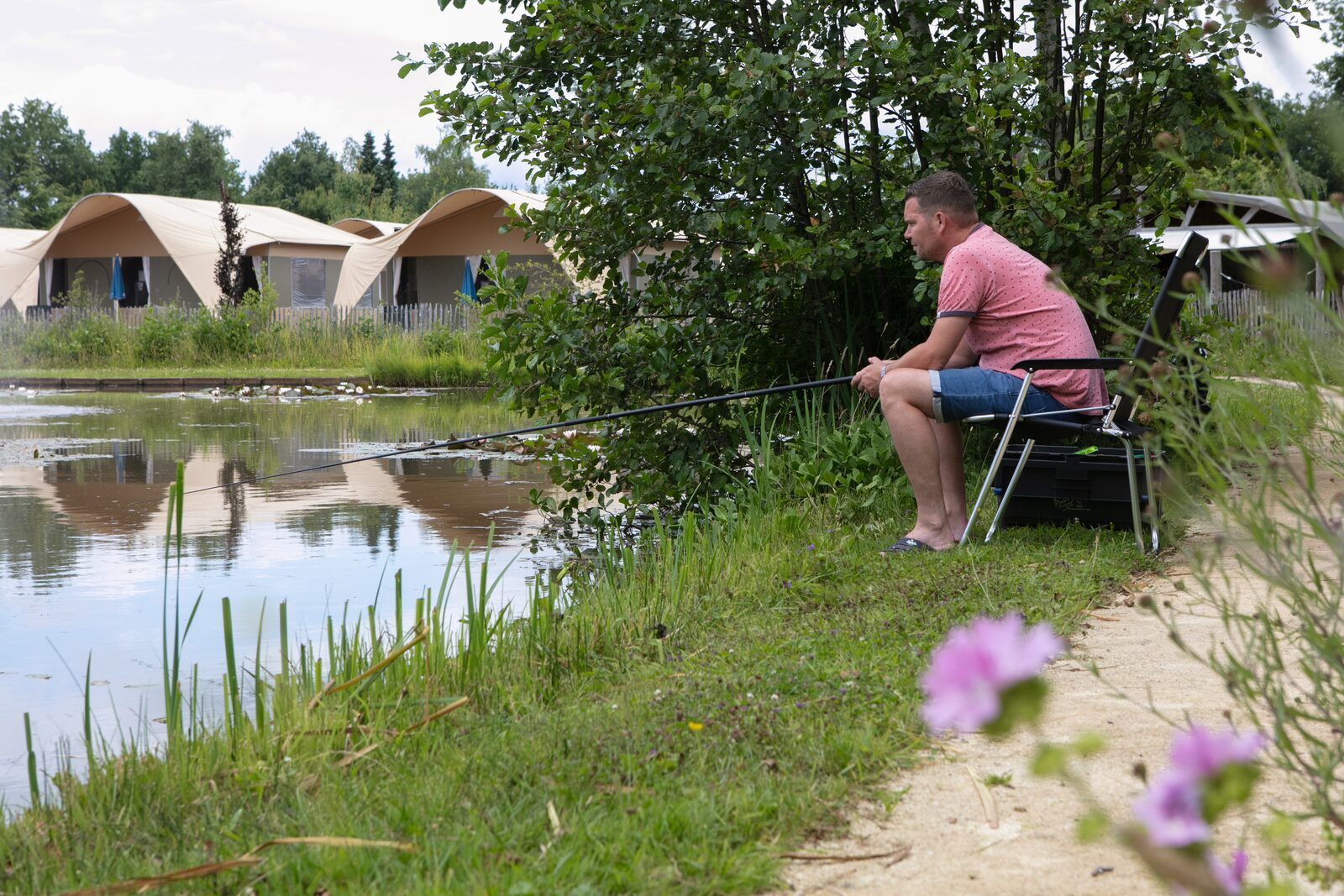 Camping met viswater