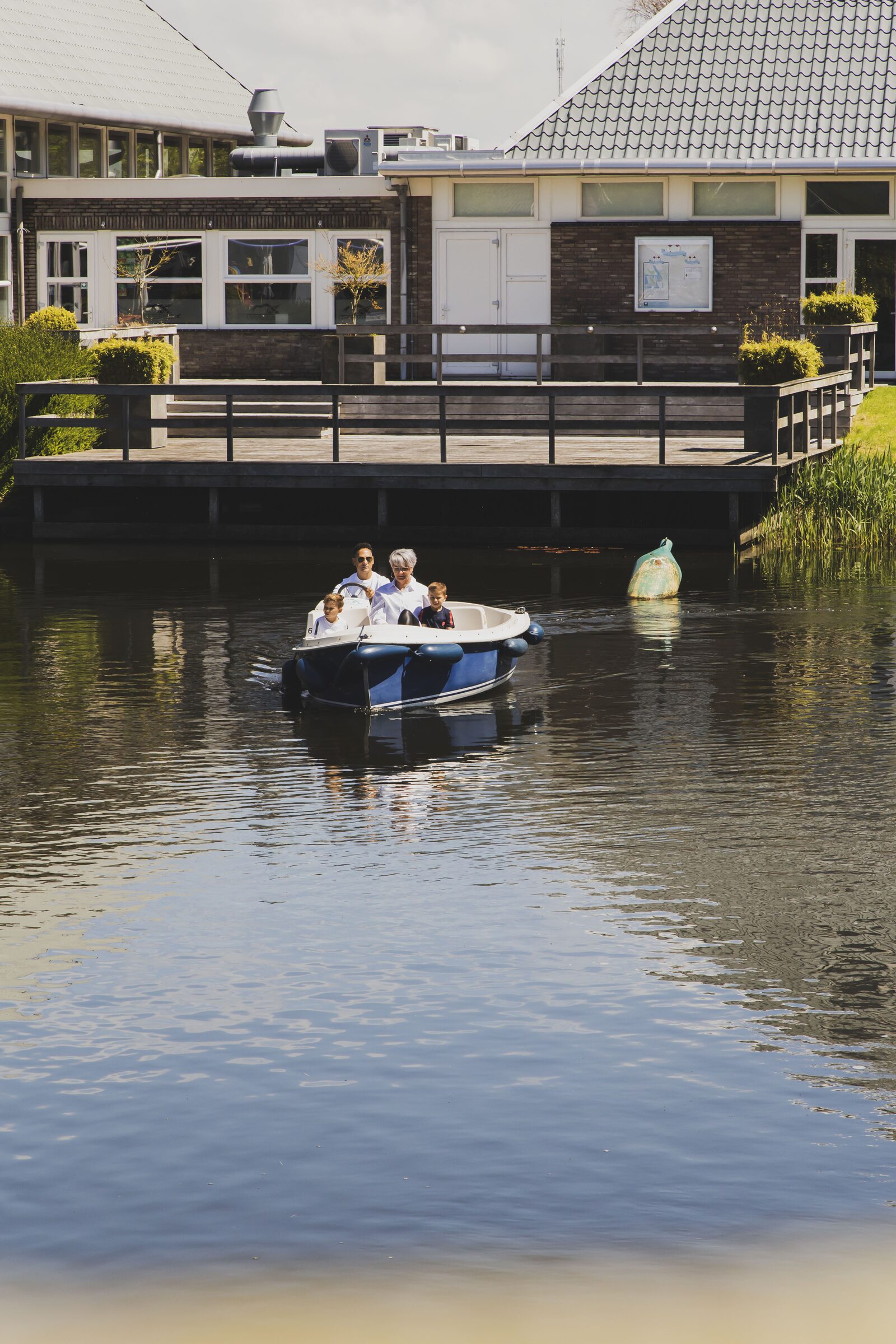 Sailing vacation by the IJsselmeer