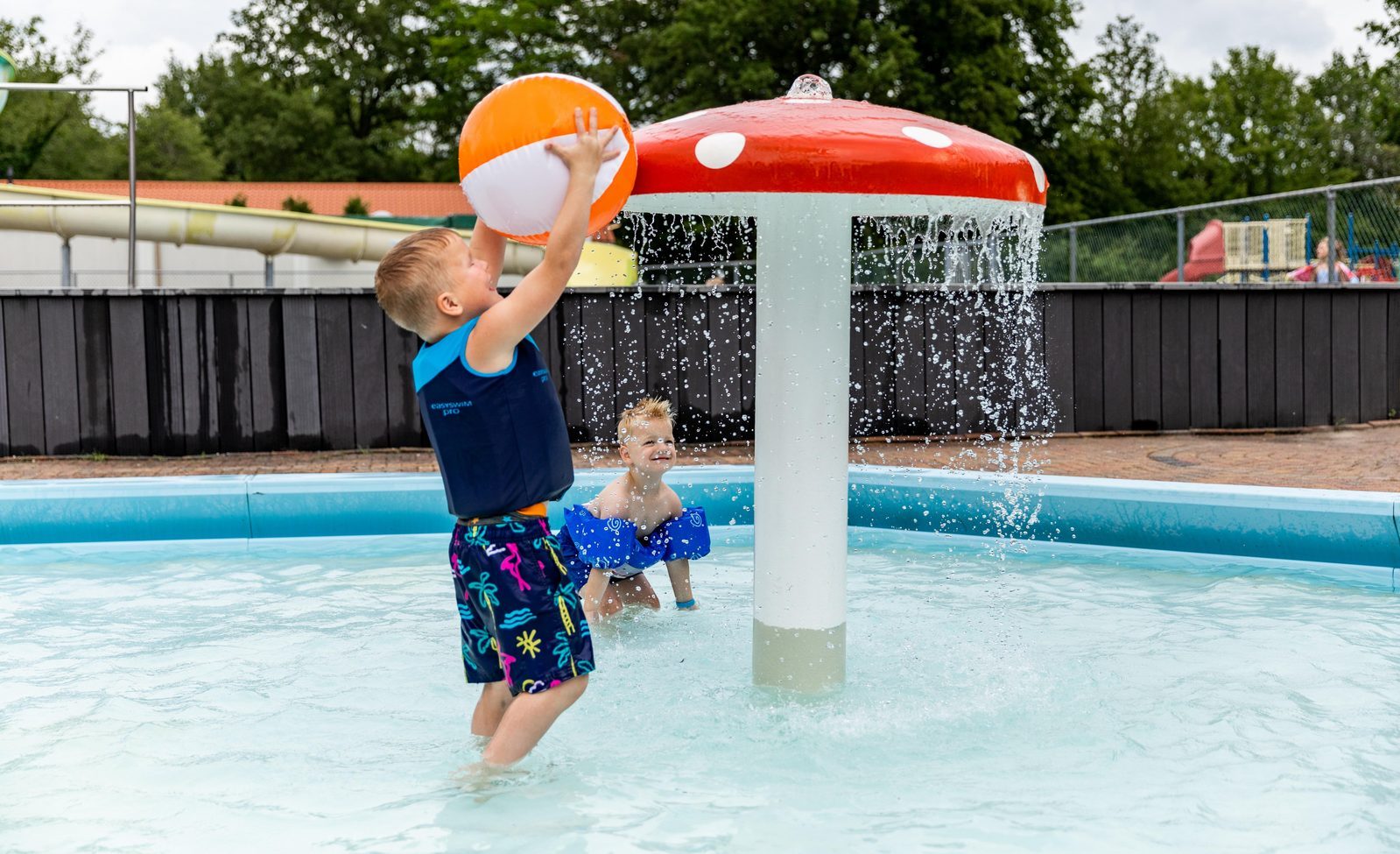 Ferienpark Holland mit Schwimmbad