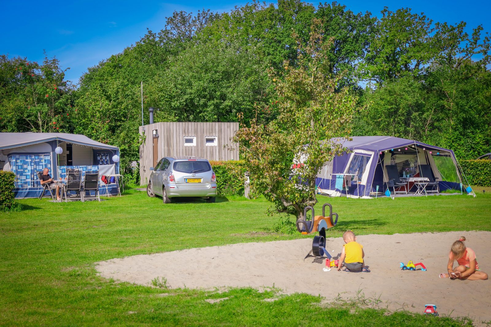 Campsite with private sanitary facilities