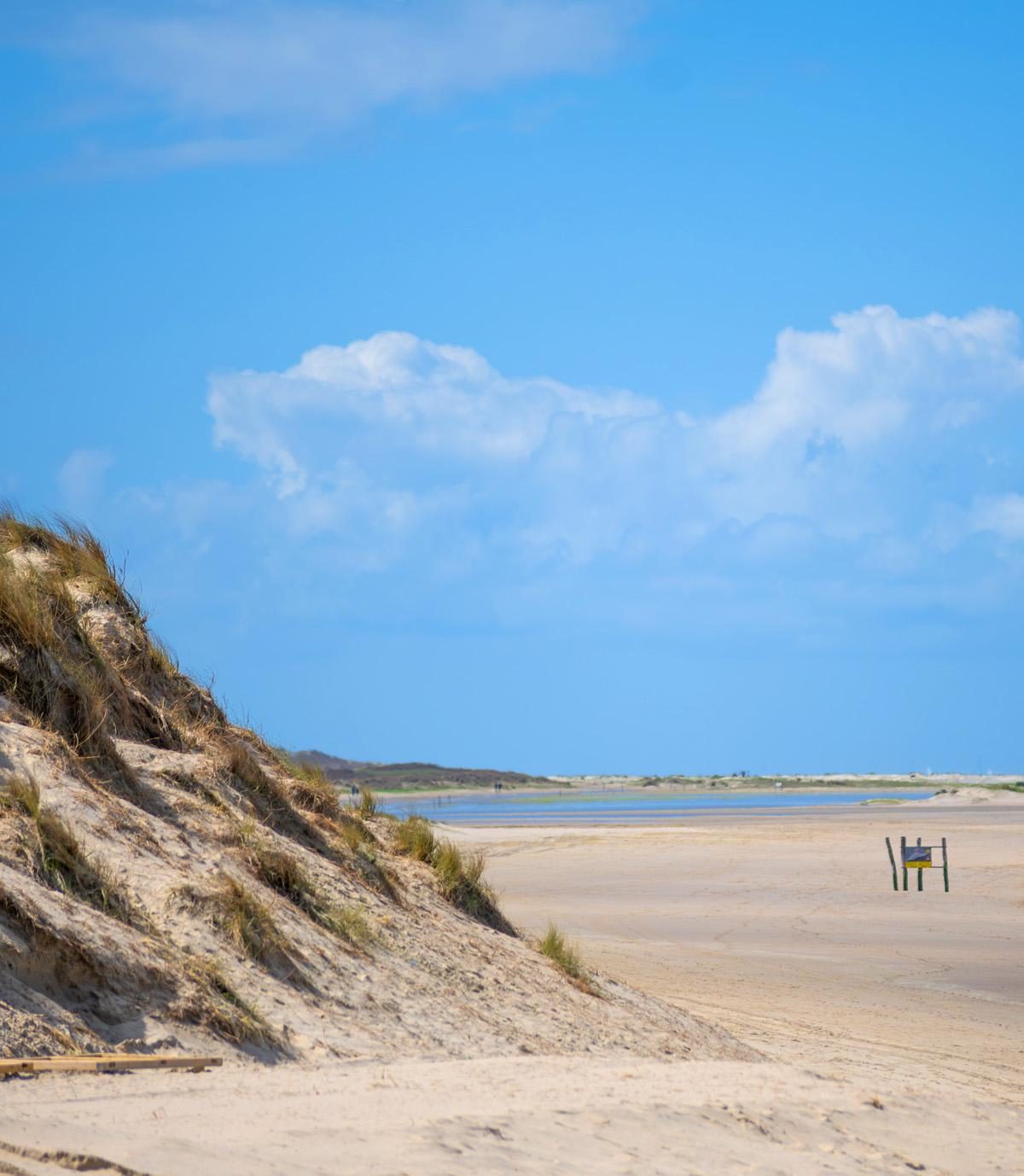 Vlakbij het strand