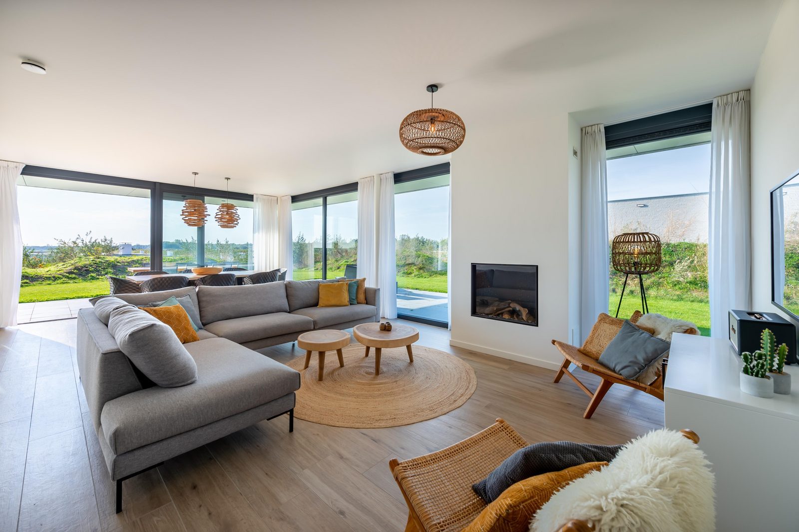 Luxury holiday villa for 8 persons in zeeland