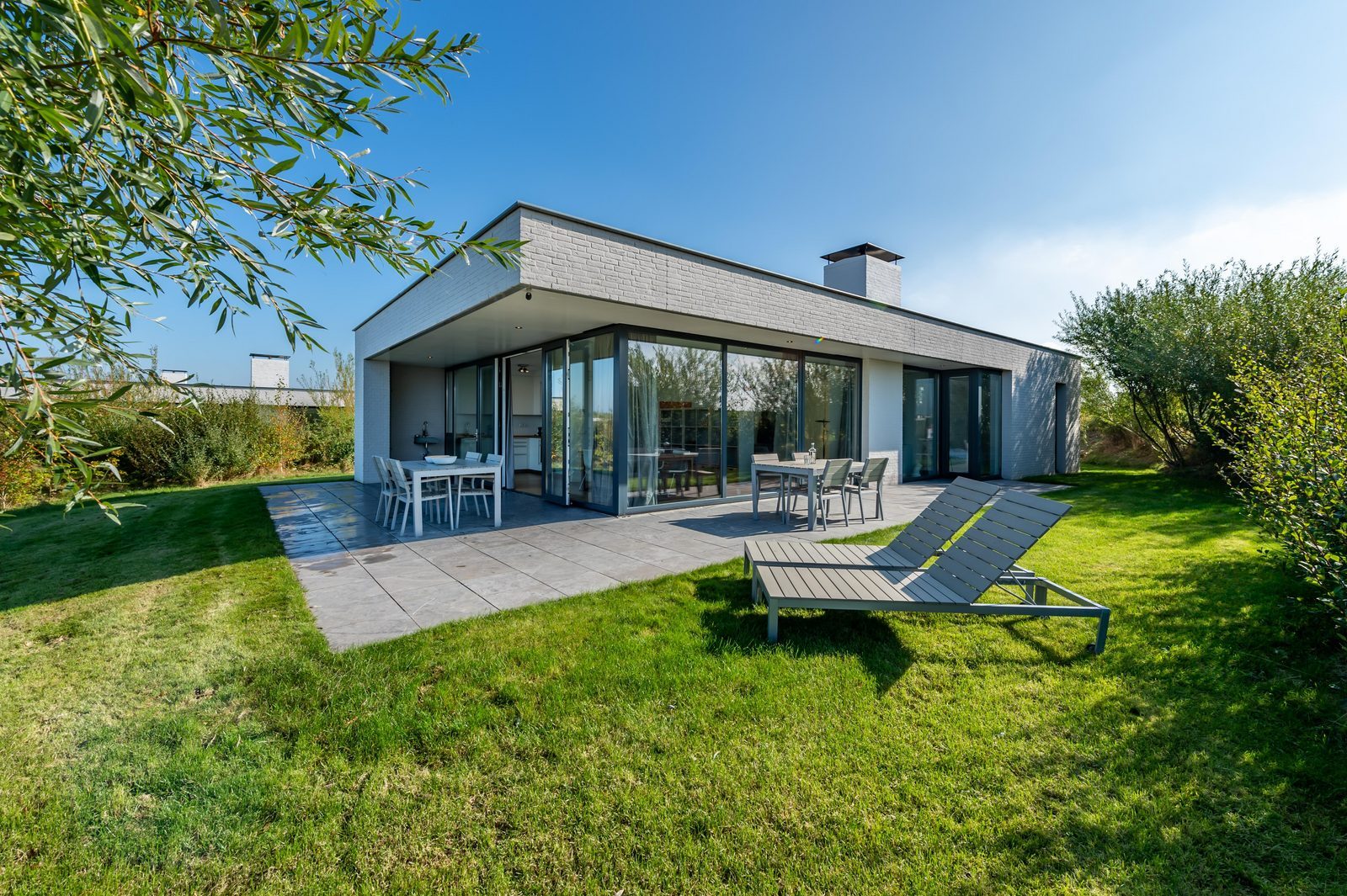 Waterlijn 11, a luxury vacation home in Zeeland, De Groote Duynen