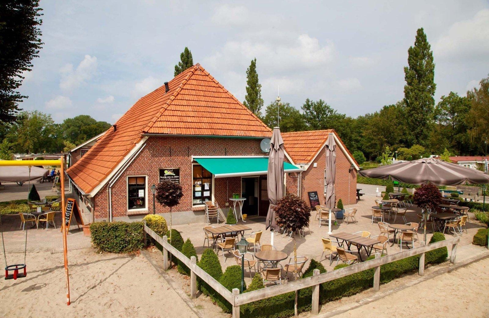 Restaurant camping den blanken