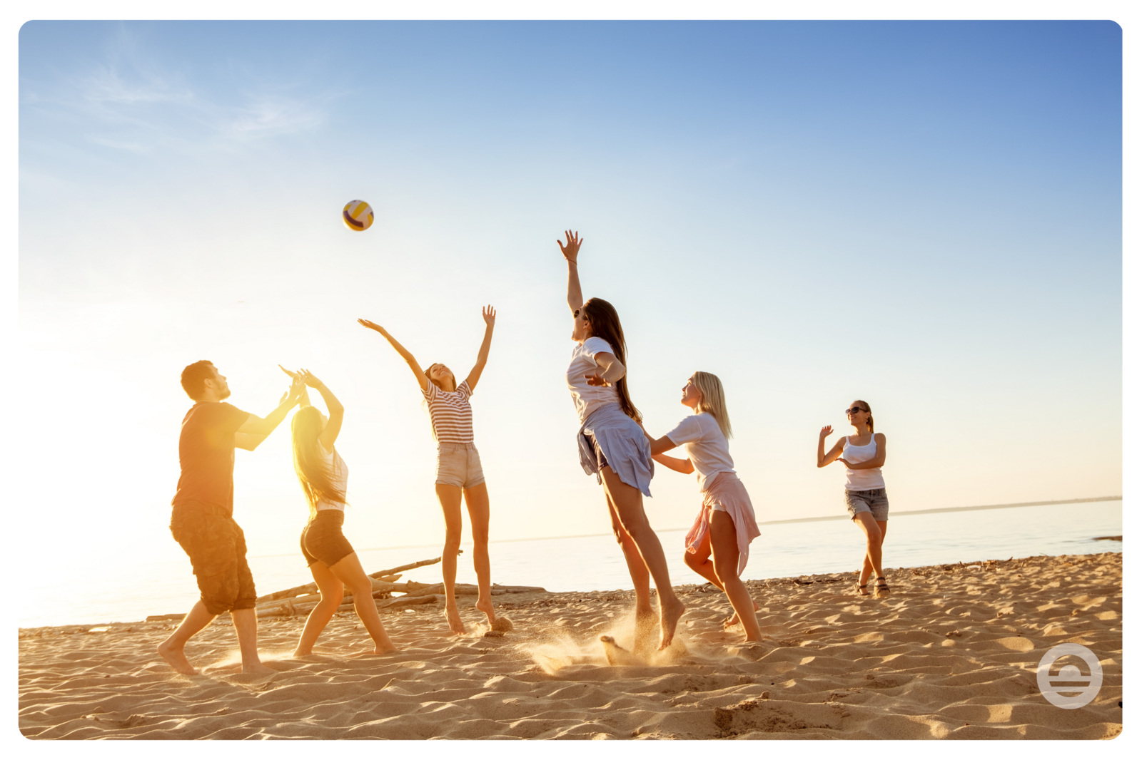  Beleef een actieve zomervakantie in Zeeland! Speel volleybal op het strand, geniet van de zon en koel af bij het water. Perfect voor een ontspannen dag vol plezier aan de Zeeuwse kust.