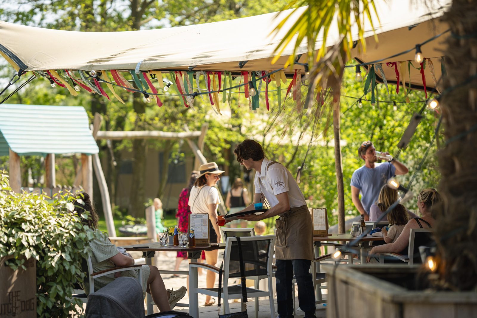 Stage food & beverage