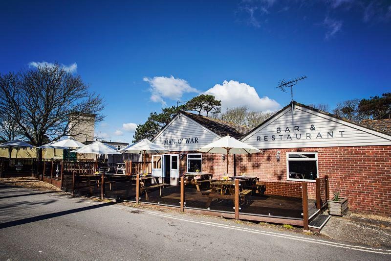 The Man O’War Bar & Restaurant