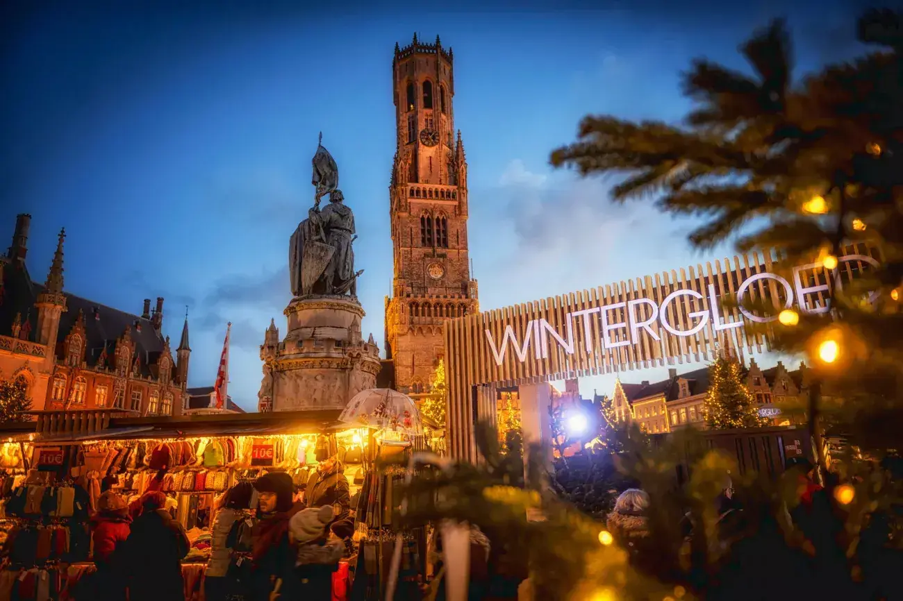 Raphael beleeft de kerstsfeer in een gezellige Holiday Suites accommodatie. Met het complete zwembad en de nabijheid van de zee werd het een feestelijk verblijf. Maak je eigen SuiteMoment deze feestdagen!