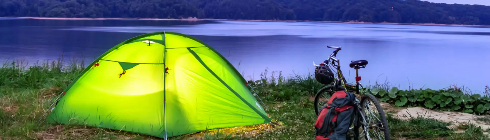 Zaklamp in tent
