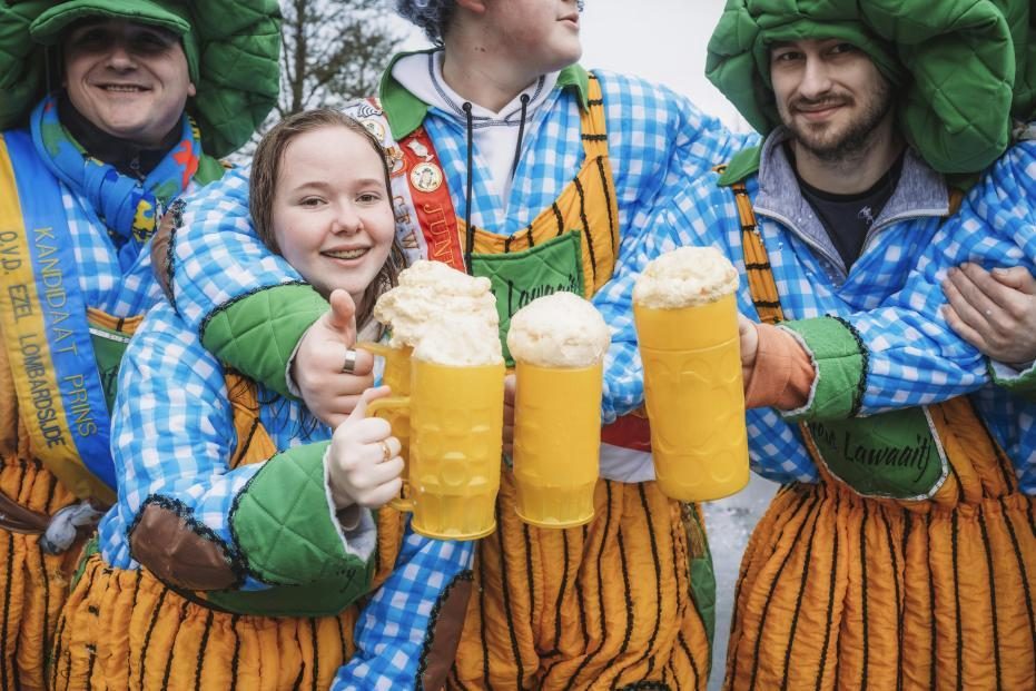 Foto van de carnavalstoet te Koksijde