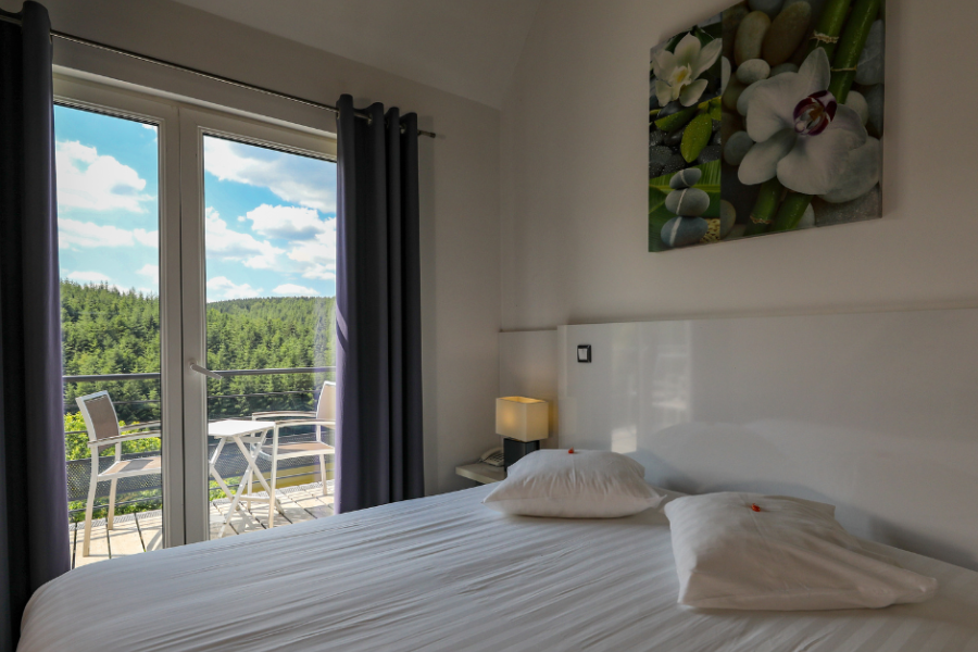 Floreal La Roche drone foto Hotel Bô Rivage