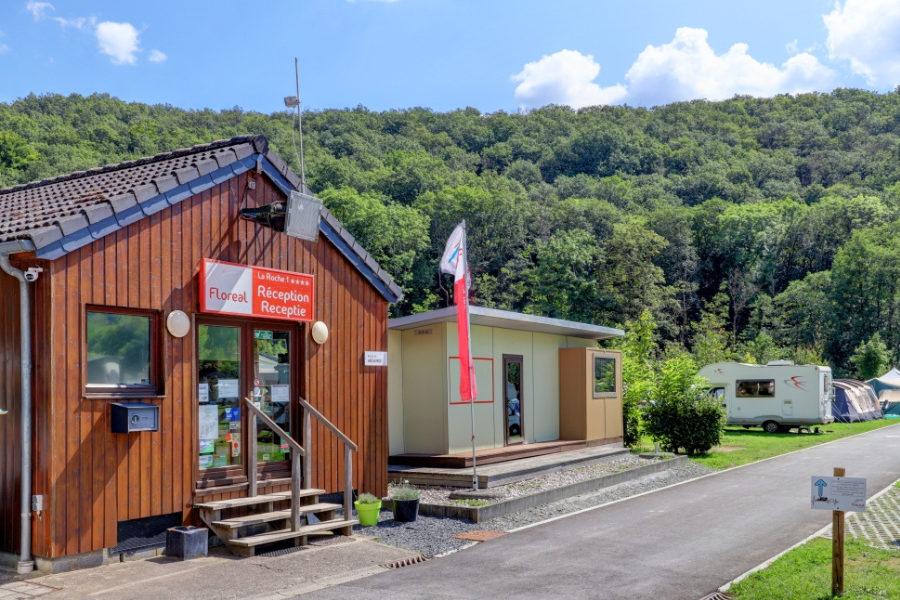 Receptie Infopunt Camping La Roche