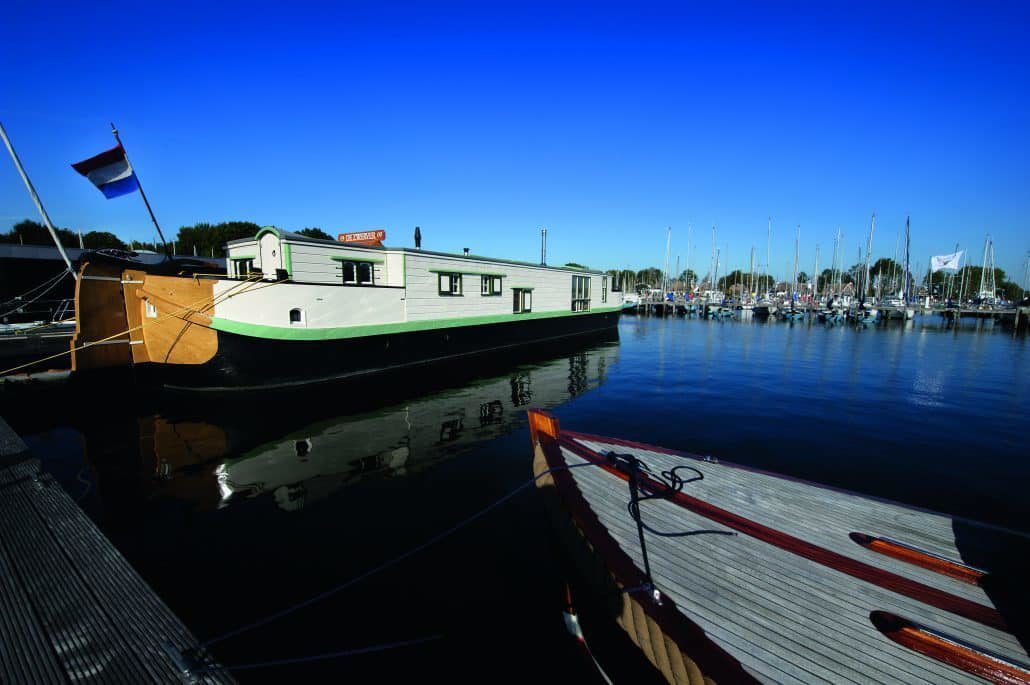 Houseboat De Zwerver