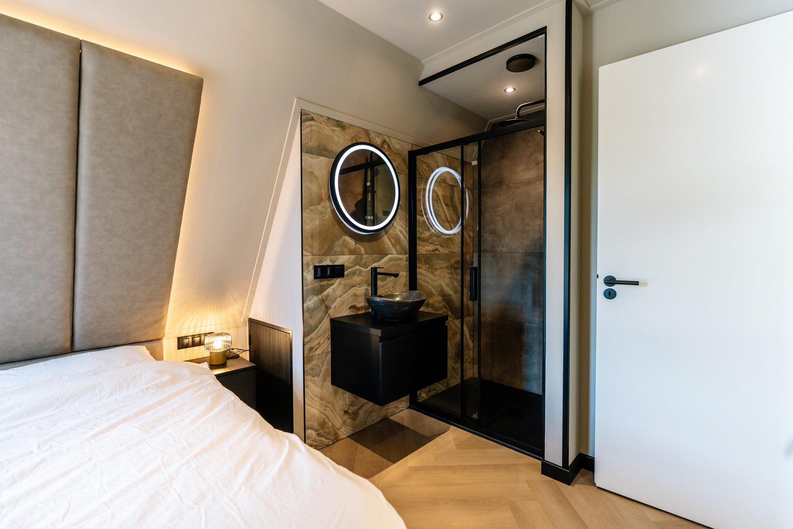 Villa Watergloed - 16 personen