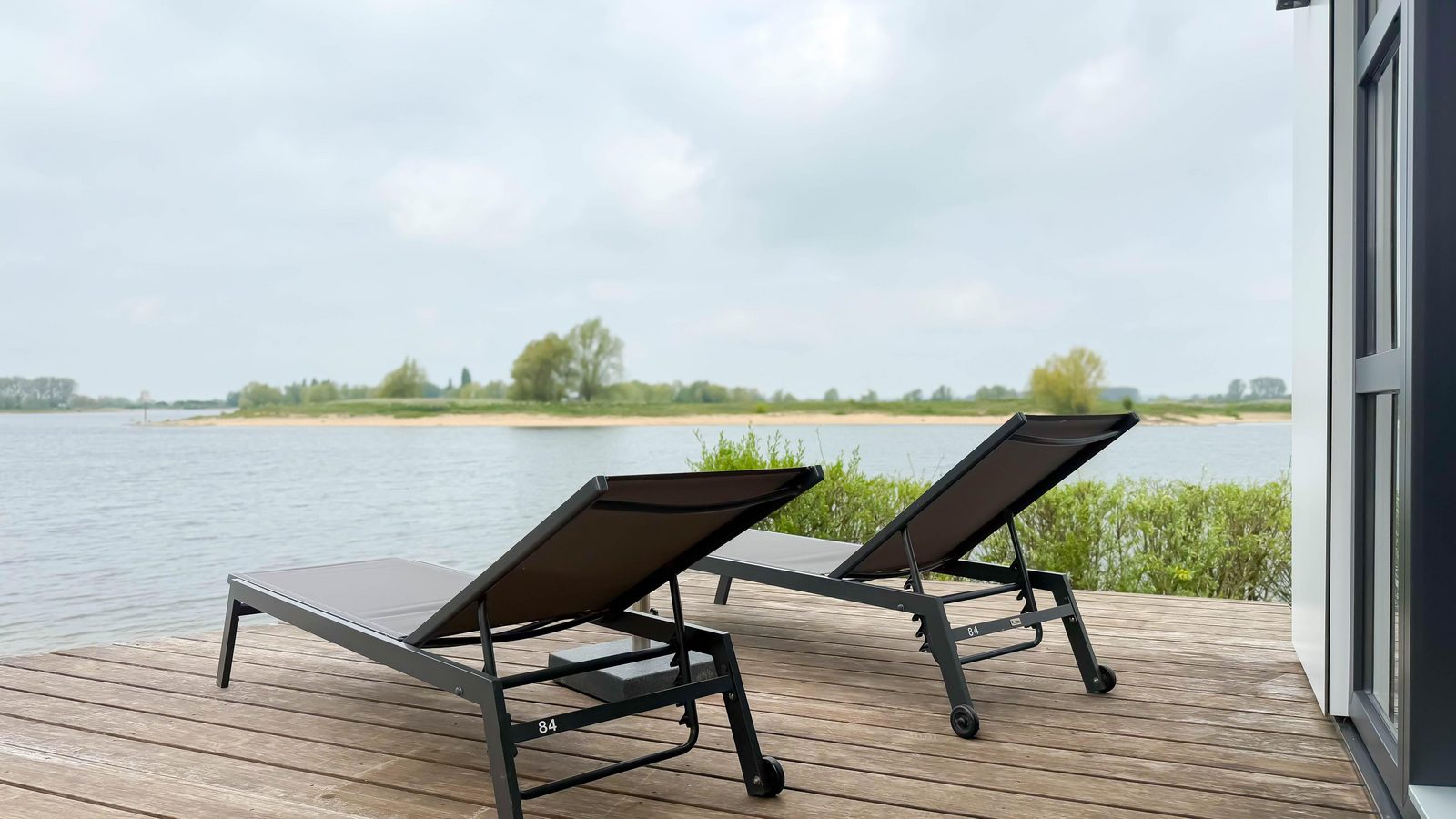 Luxuriöses Chalet in bester Lage am Nederrijn