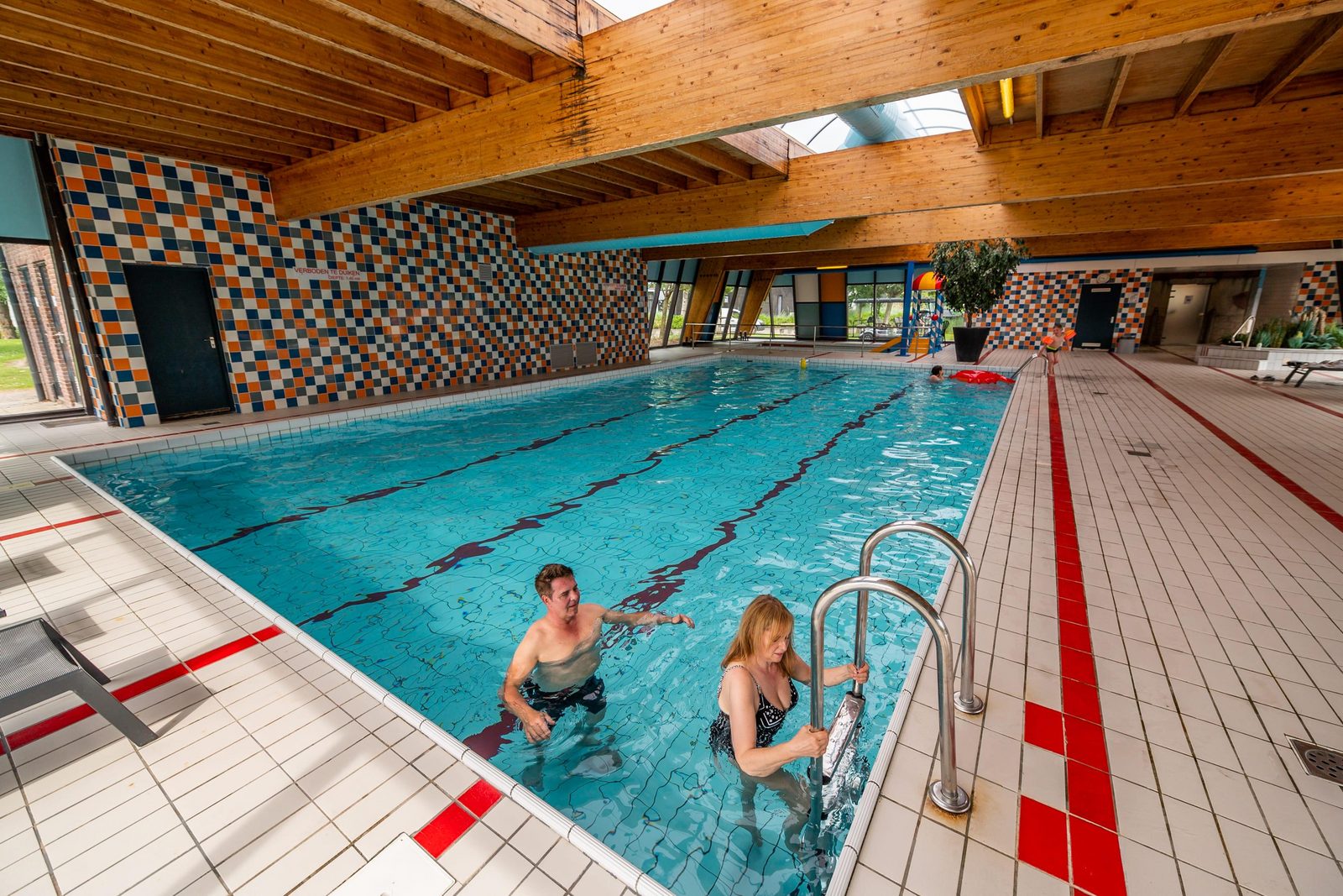 Schwimmbad (EuroParcs Schoneveld)