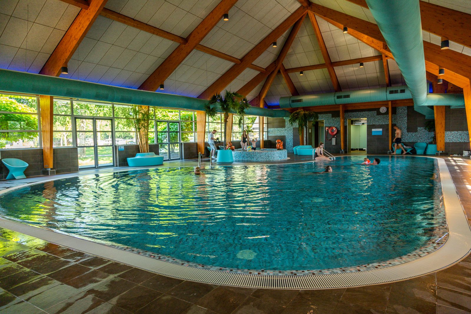 Hallenbad & Wellness-Center