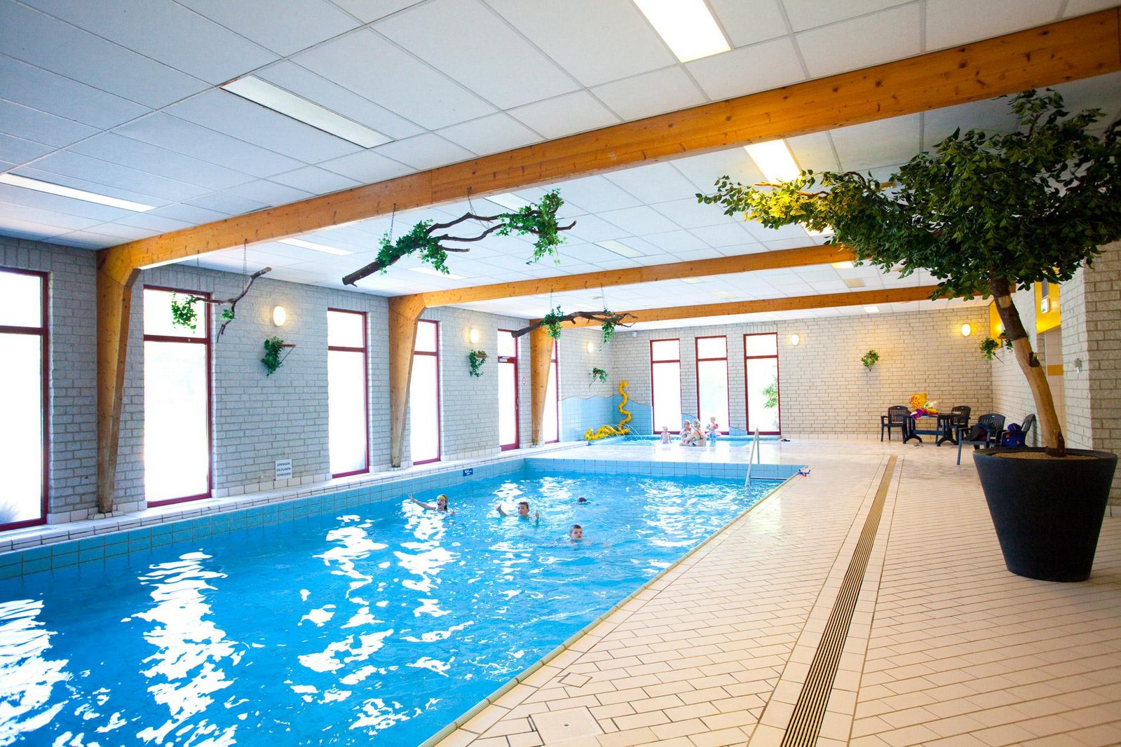Hallenbad