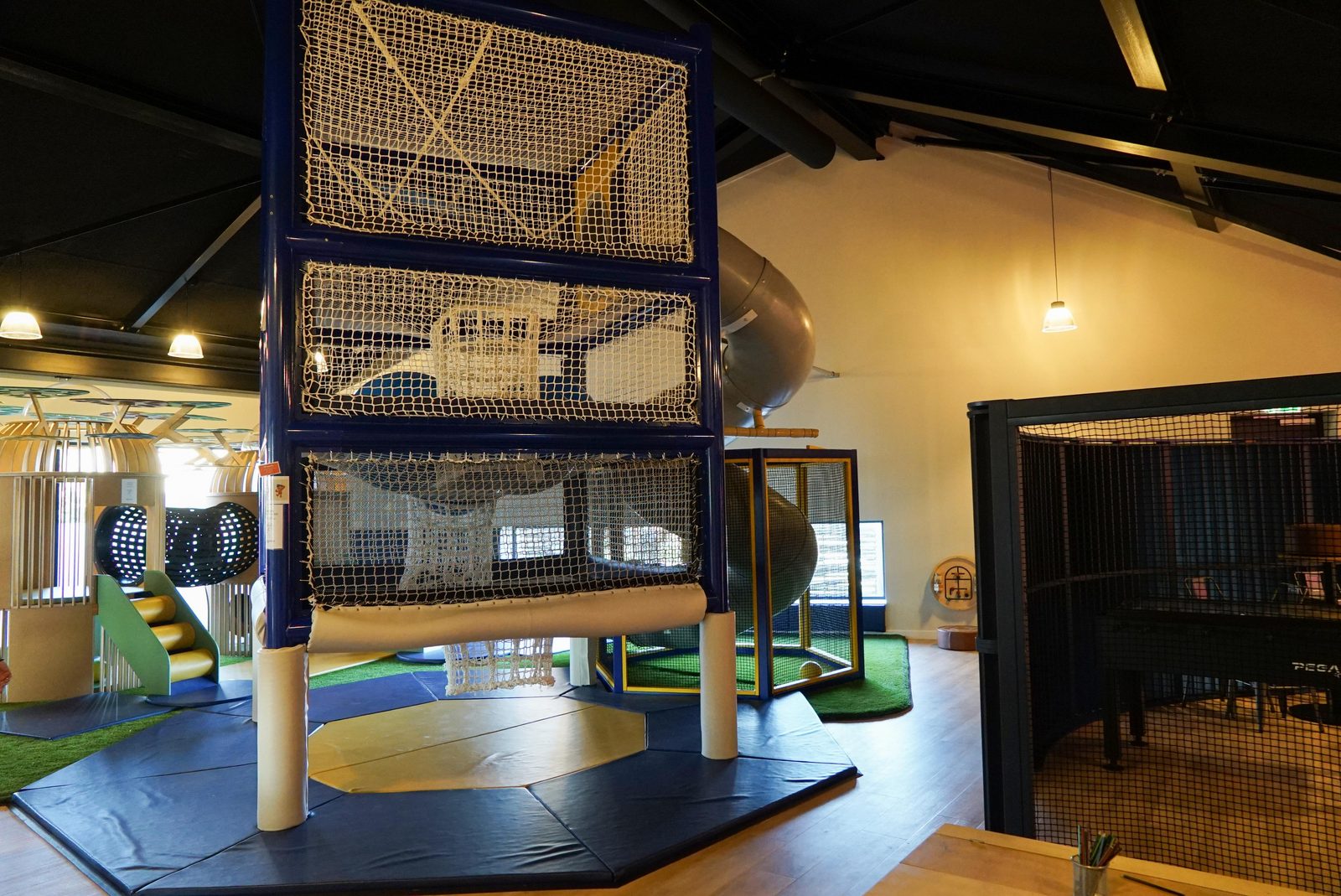 Indoor-Spielplatz 