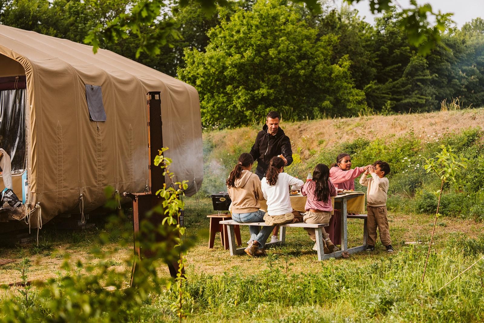 Sehen Sie sich die Camping-Stellplätze an