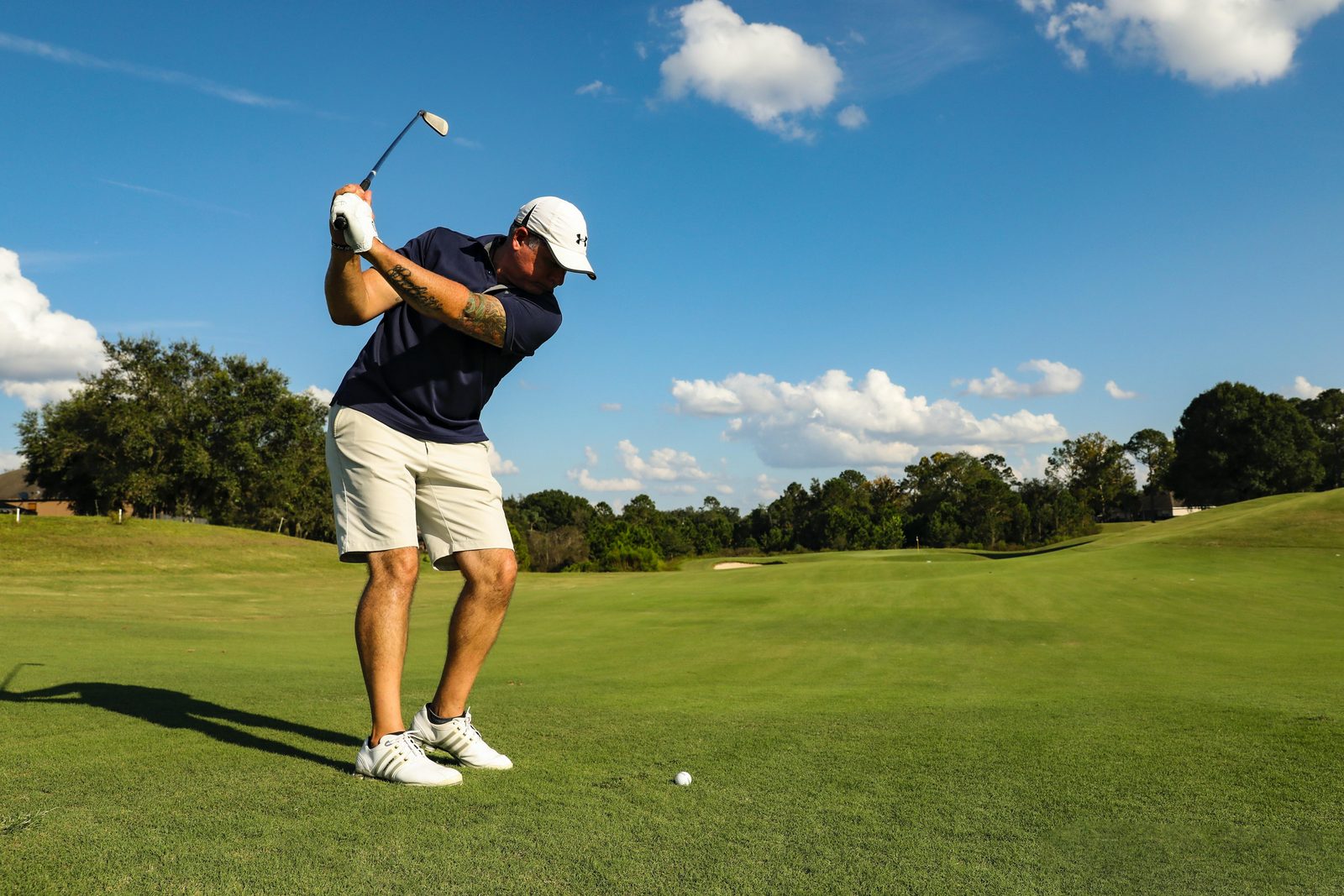 Golfbaan man swing