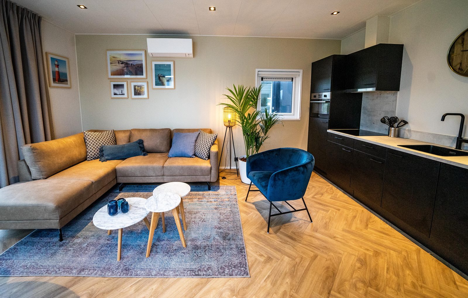 EuroParcs De Koog Pavilion 4 Living Room Kitchen