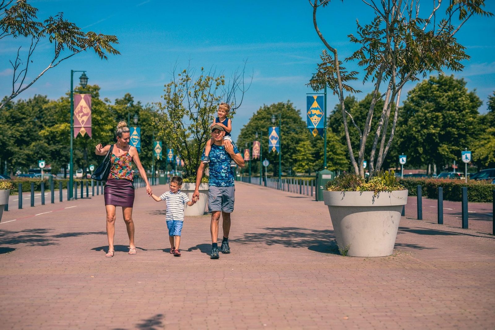 EuroParcs Kaatsheuvel Efteling Family Walking