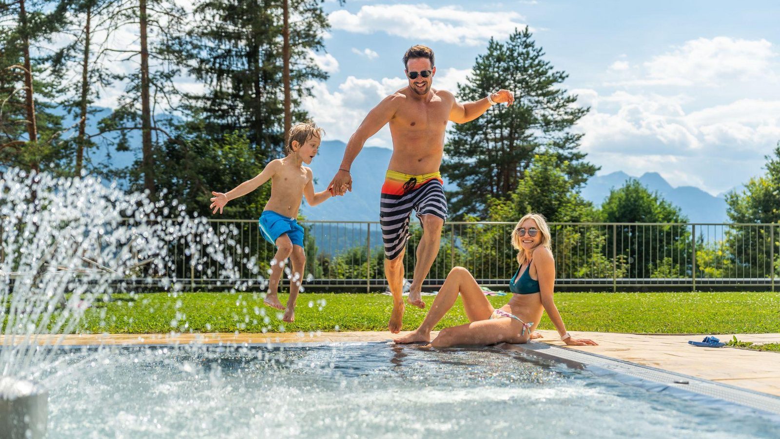 EuroParcs Pressegger See Outdoor Pool Family