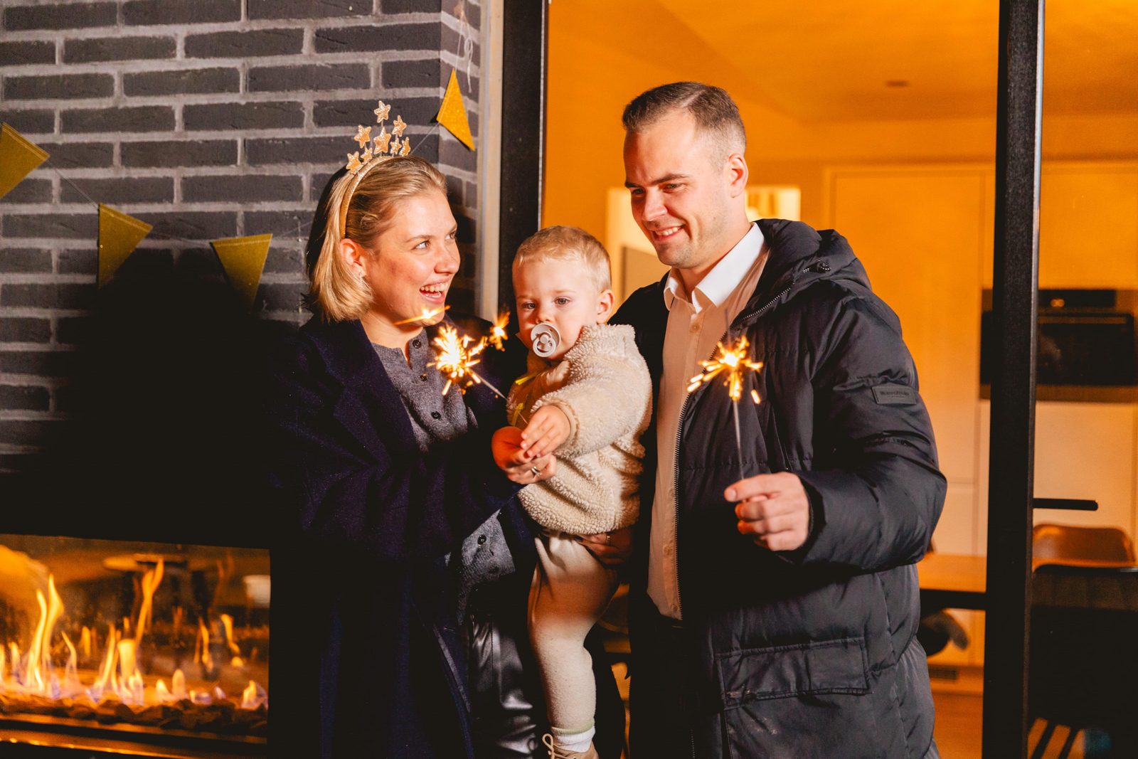 family with child silvester fireworksfree holiday park
