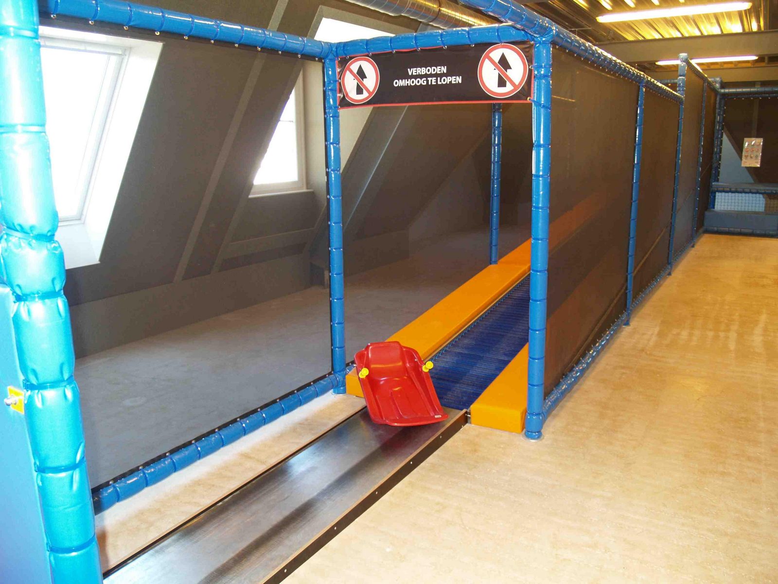 Indoor Spielplatz