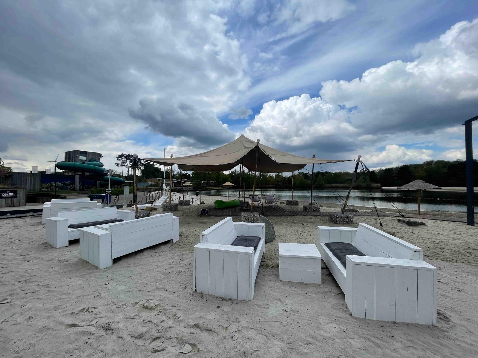 Beach bar 