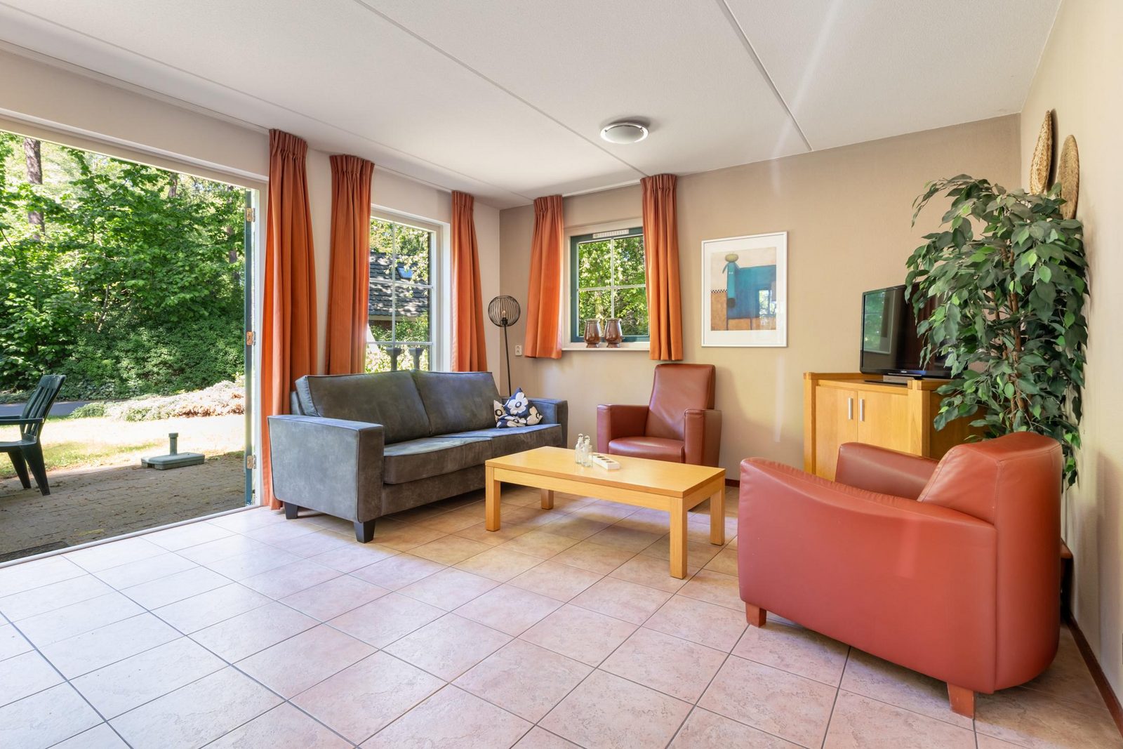 Te koop fraaie 6 persoons Beukenhoeve nr 275