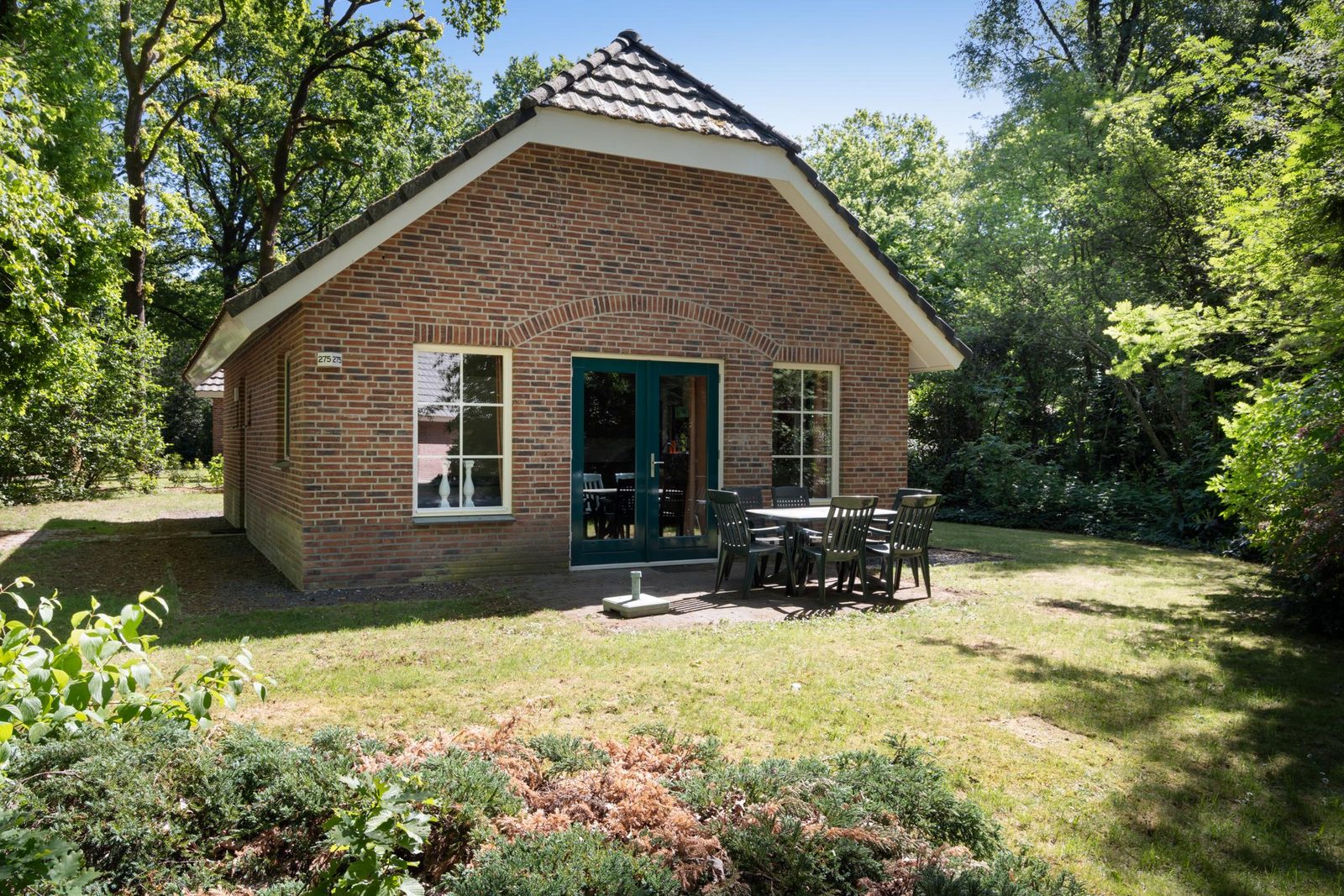 Te koop fraaie 6 persoons Beukenhoeve nr 275