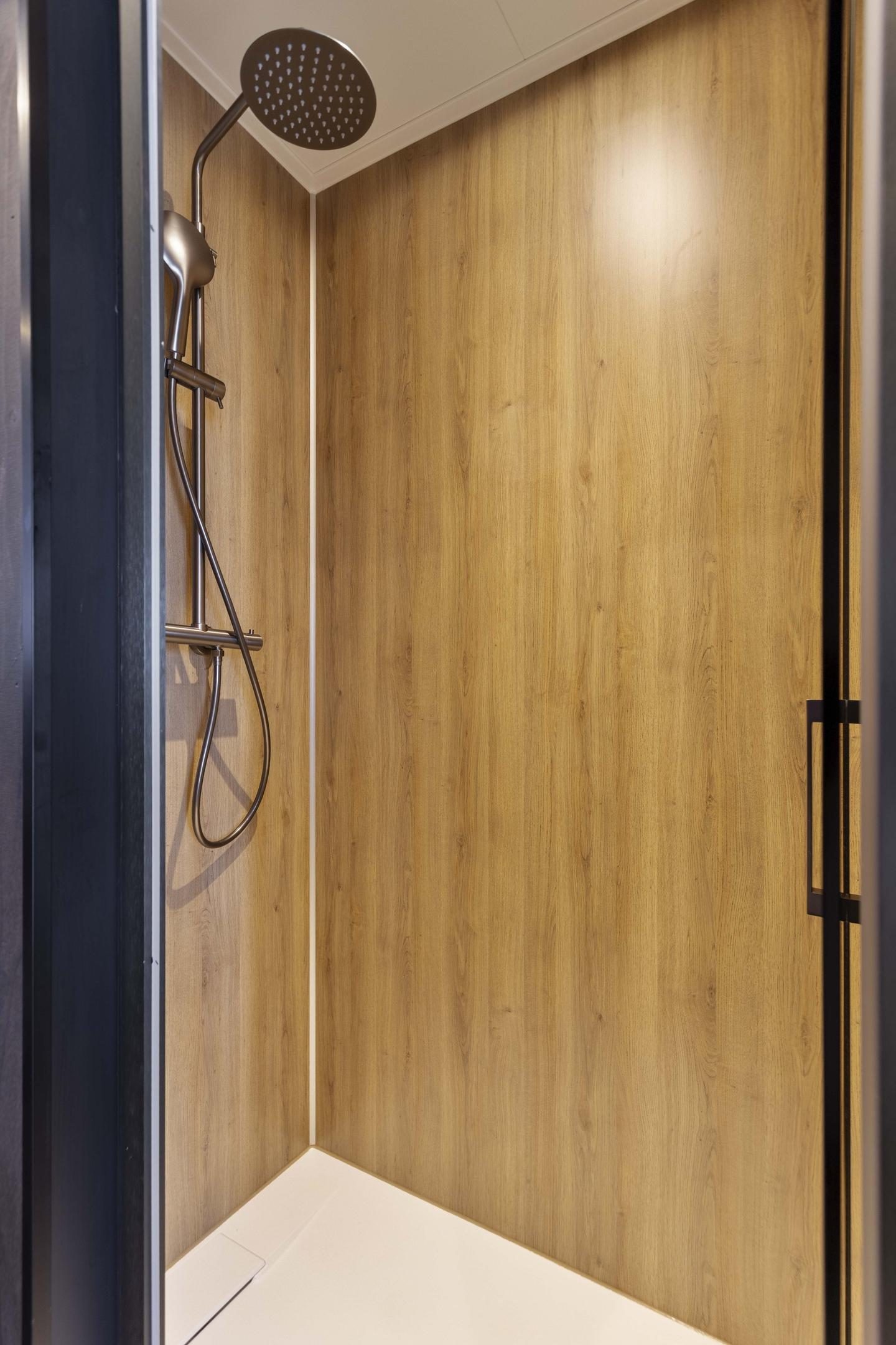 Solar hotel suite (2p)