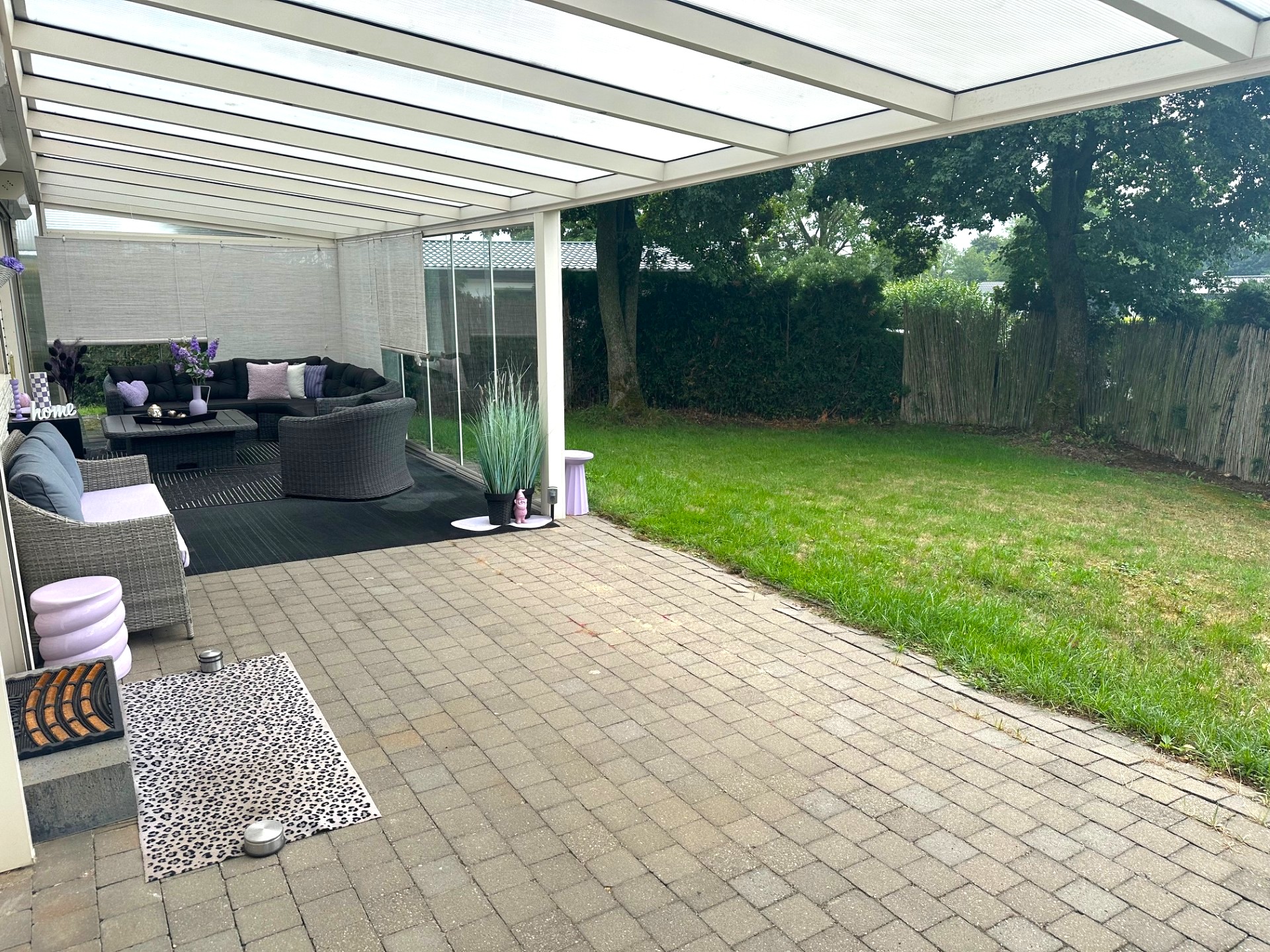 Te koop: Dubbelchalet  op RT5-10 gelegen op een zeer ruime kavel met centrale ligging