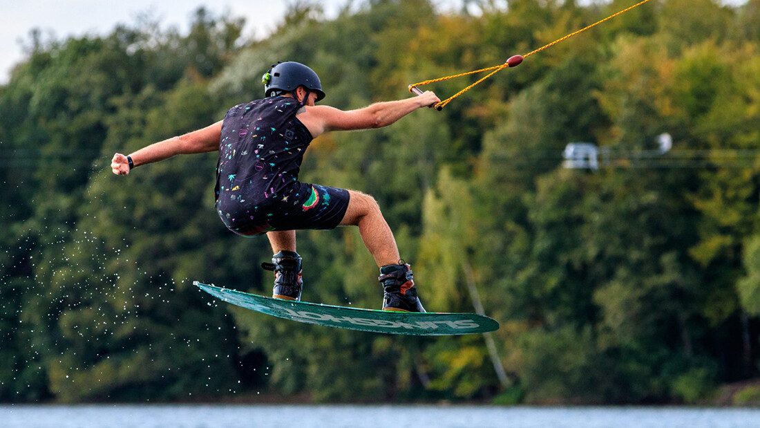 Wakeboarding
        