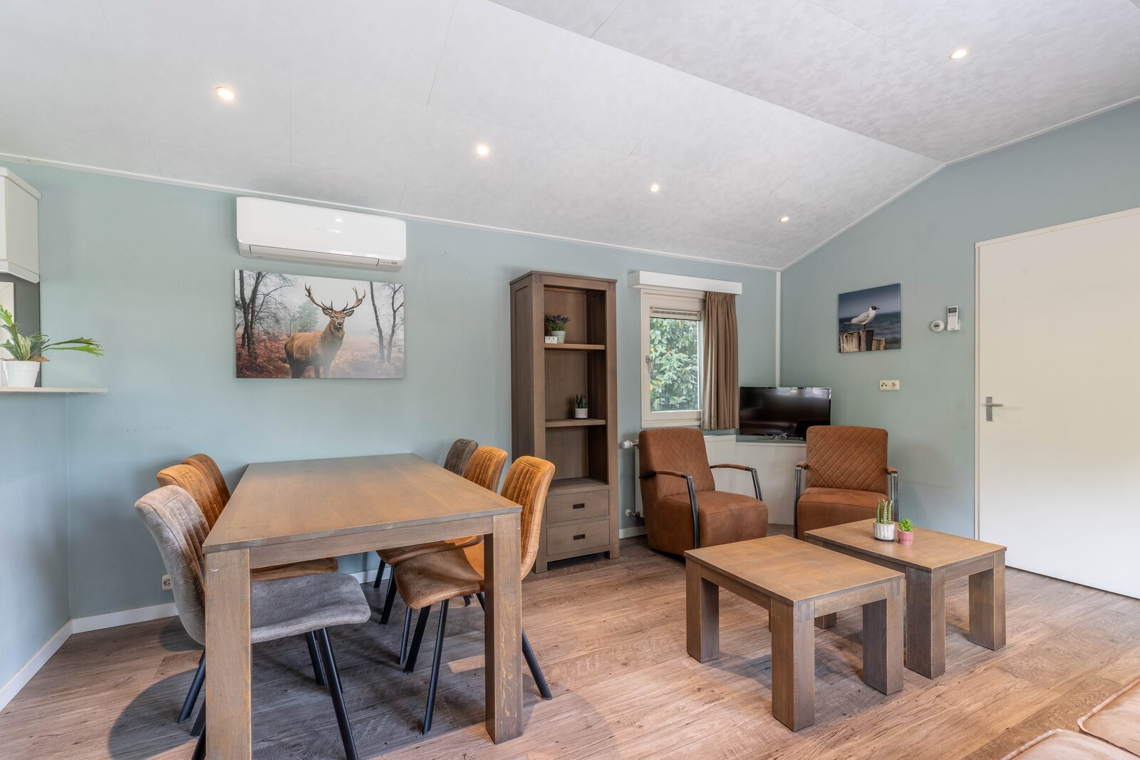 Accommodation 58