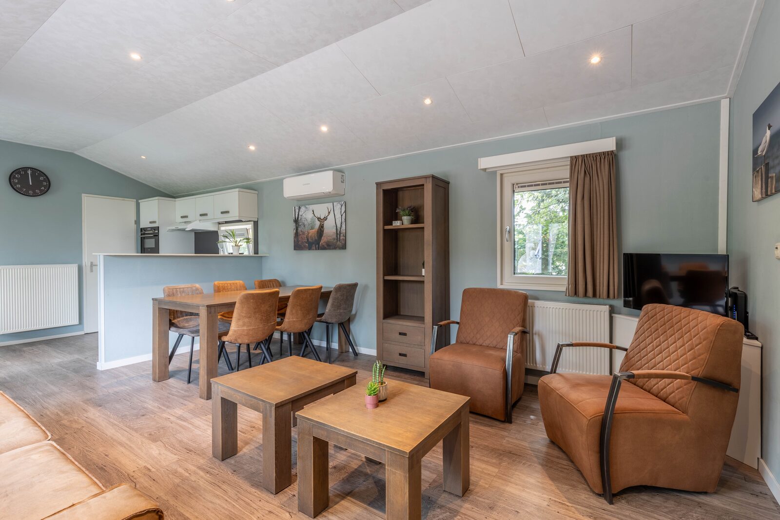Accommodation 58