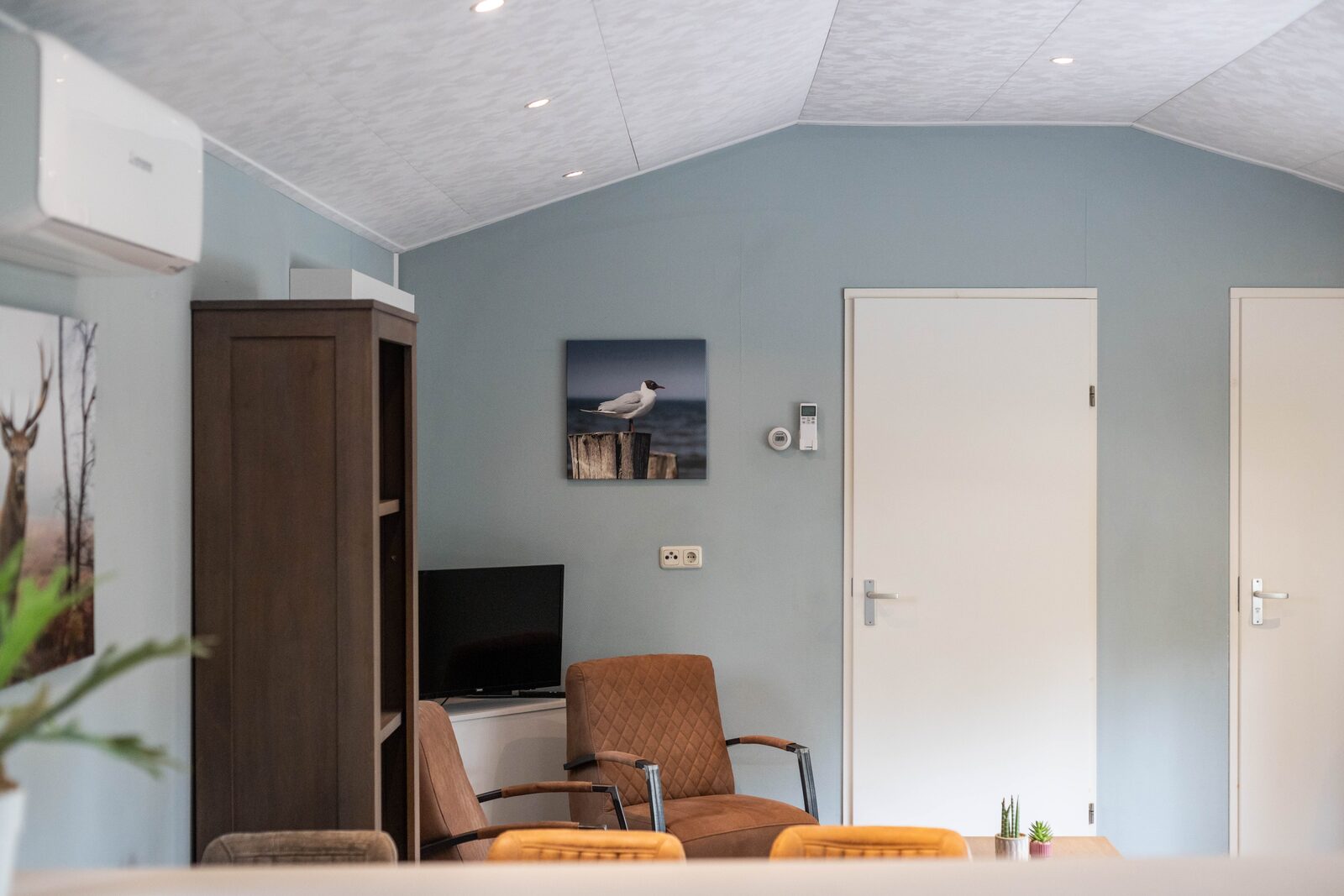 Accommodation 58