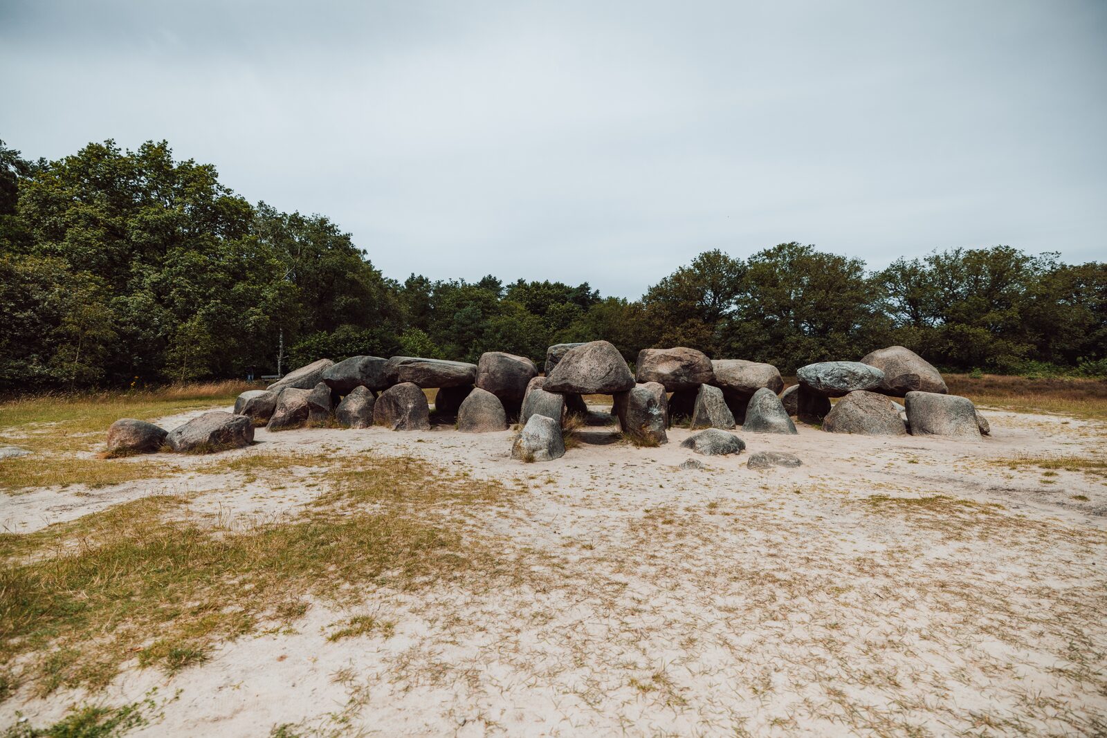 Hunebedden: alte Denkmäler in Drenthe