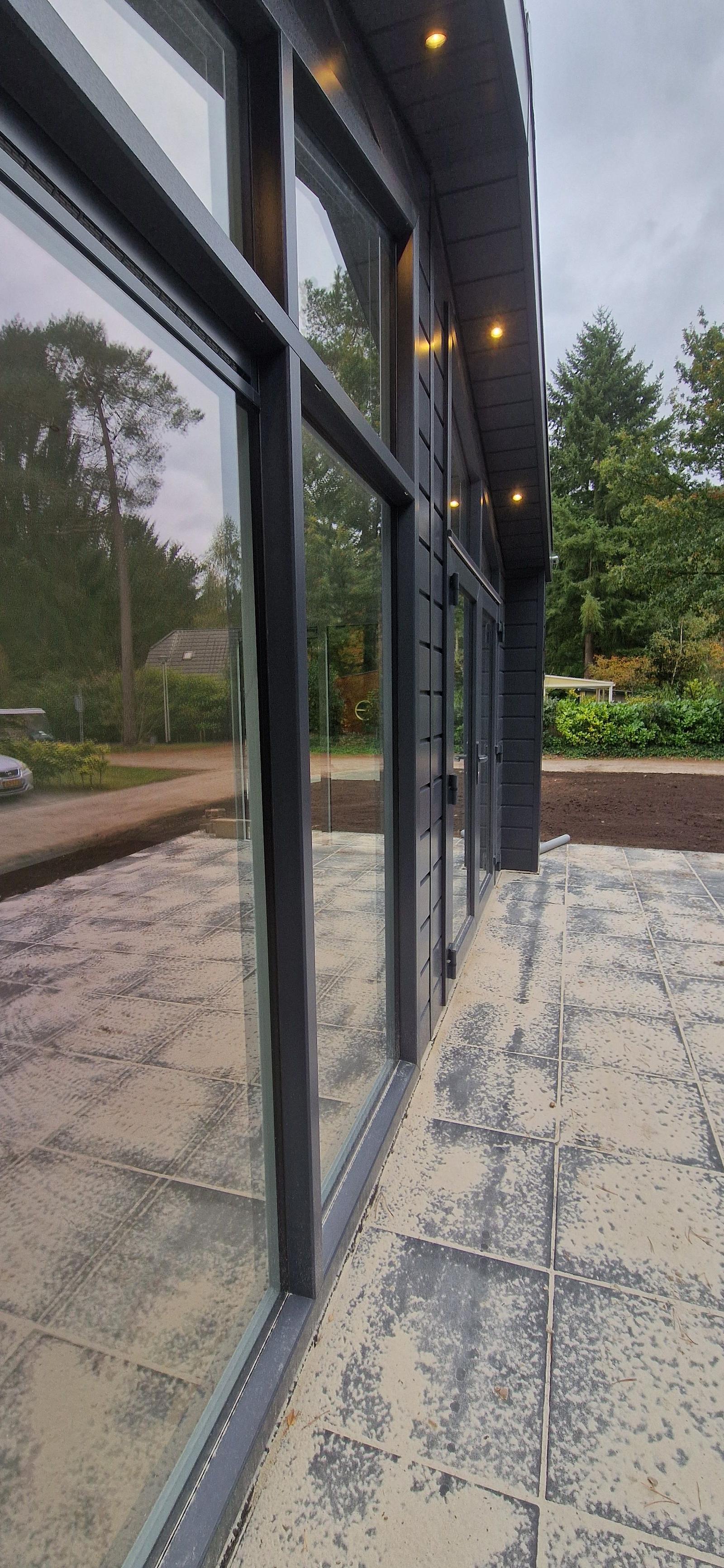 Nieuw! Nieuw! Prachtige nieuwe Boslodge  de luxe full electric nr HH12