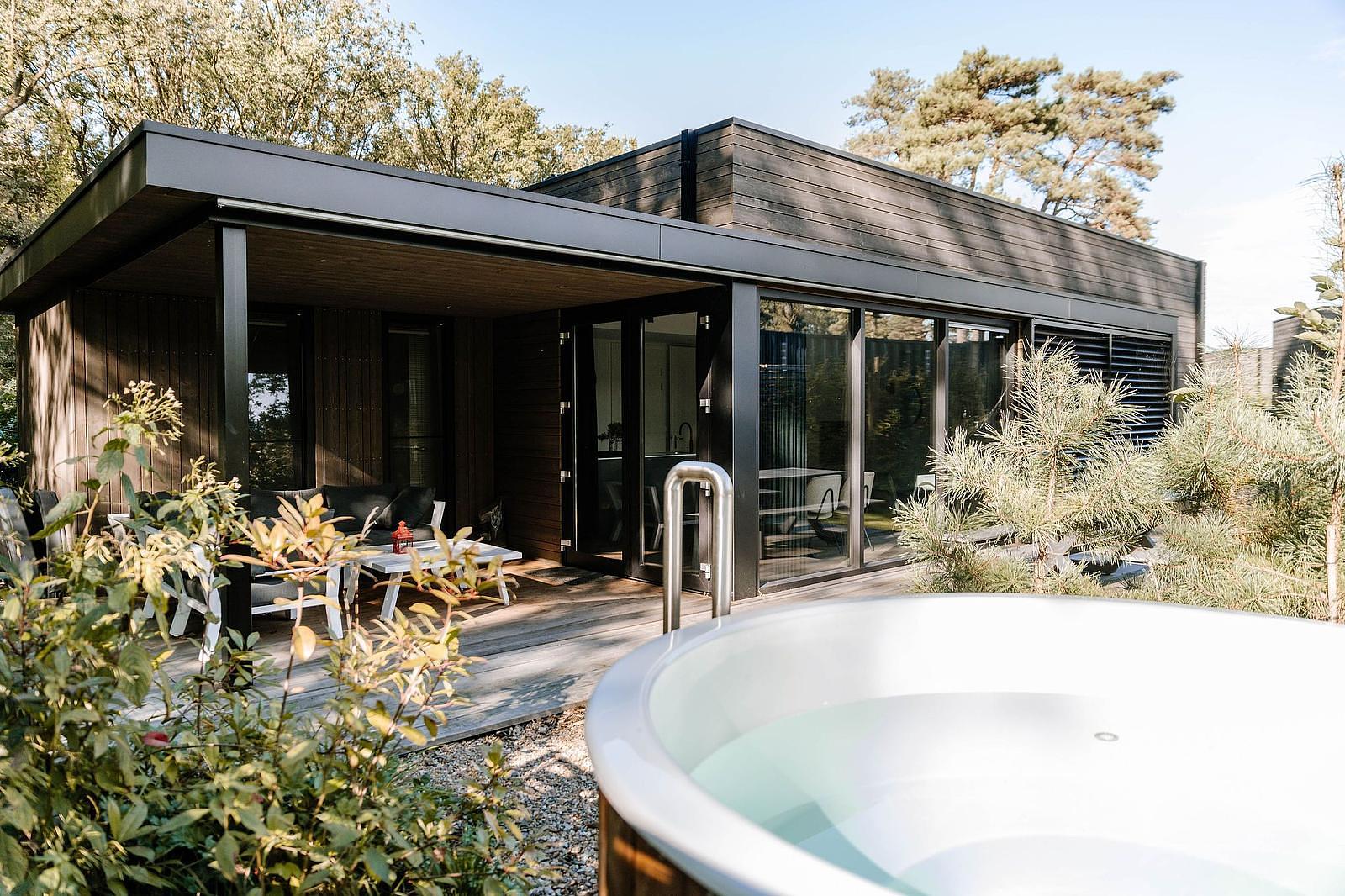 Huisje met hottub Nederland