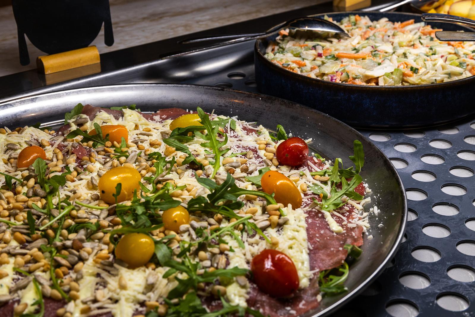 Bufffet in Restaurant Nest