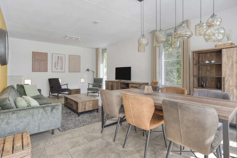 Garden Villa 210 Garden Villa 210