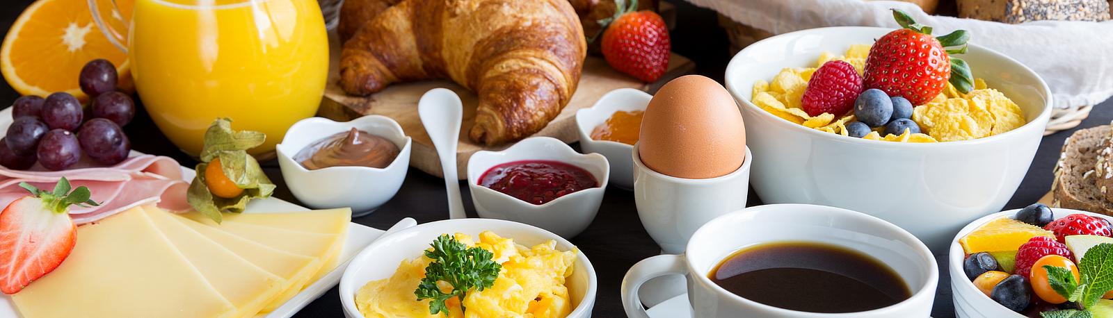 Ontbijtbuffet bij Floreal La Roche-en-Ardenne